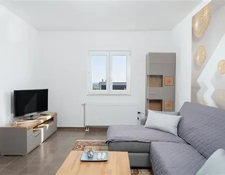 Oaza Mira Apartment