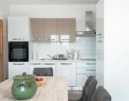 Apartment Oaza Mira