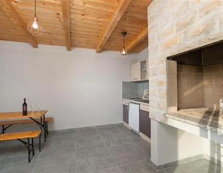 Oaza Mira Apartment